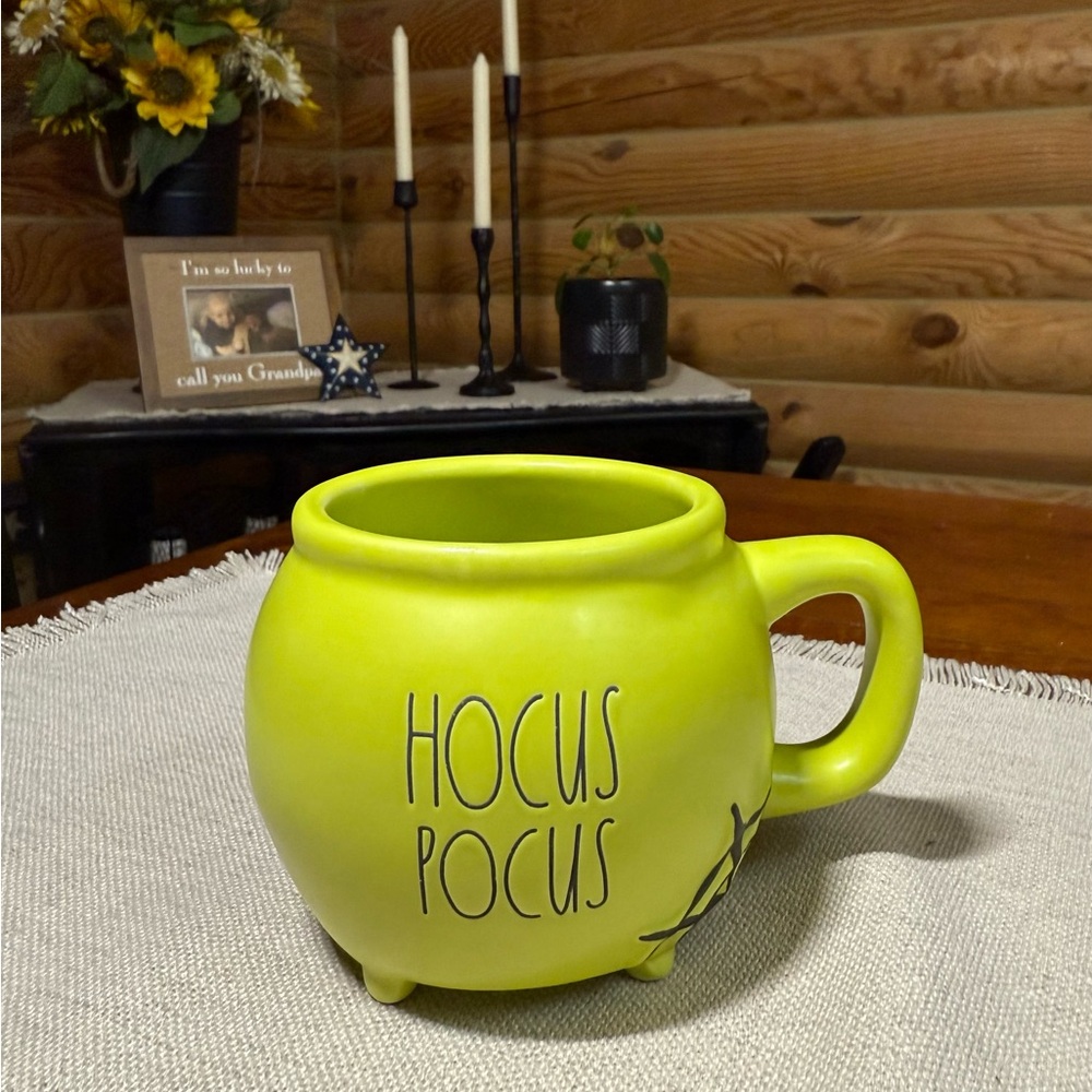 HOCUS POCUS CAULDRON Rae Dunn HALLOWEEN Mug